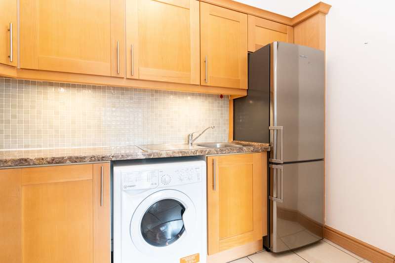 Photo of Aran House, Custom House Square, IFSC, Dublin 1, D01 FX48