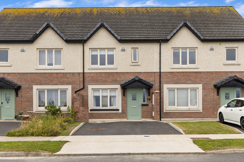 Photo of Sessile Oaks Wicklow, A67 F663