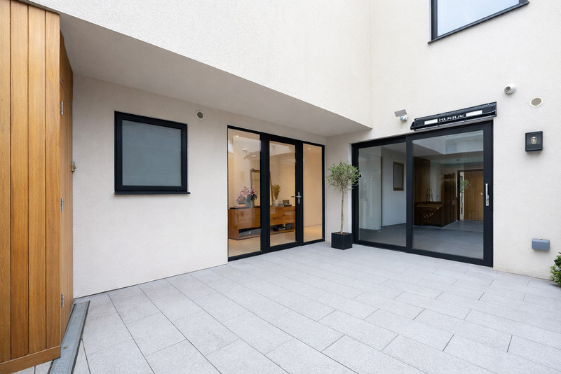 Photo of Grosvenor Lane, Rathmines, Dublin 6, D06 FE03