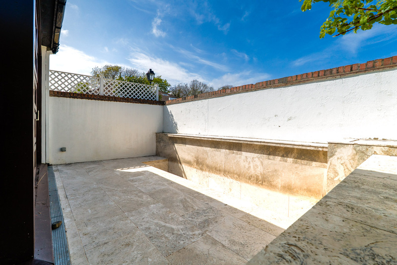 Photo of 8 THE STABLES, SAINT HELEN'S WOOD, BOOTERSTOWN, BLACKROCK, CO. DUBLIN, A94 NH74