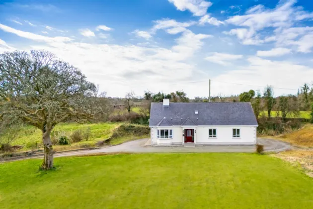 Photo of Carrickbanagher, Drumfin, Co. Sligo, F52X957