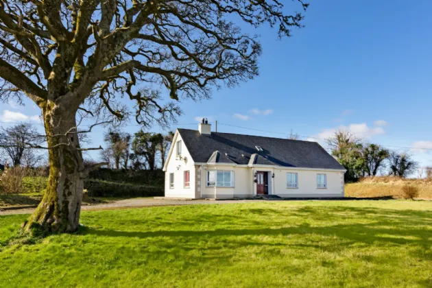 Photo of Carrickbanagher, Drumfin, Co. Sligo, F52X957