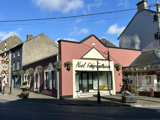 Photo of Bank Place, Cashel, Co.Tipperary, E25TK88