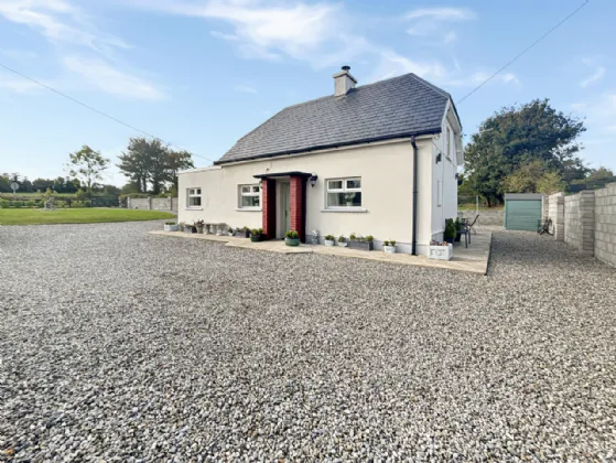 Photo of Carrigatoher, Nenagh, Co. Tipperary, E45WV34