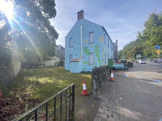 Photo of Former St. Endas School, Broad Rd, Monaghan Town