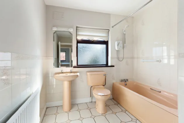 Photo of 10 Oakleigh, Celbridge, Co. Kildare, W23 C864