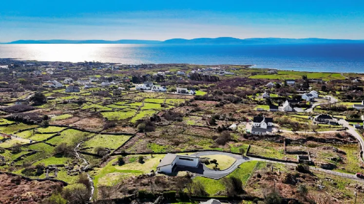Photo of Carraig an Aifrenn, Baile Eamon, Spiddal, Co. Galway, H91 TW5K