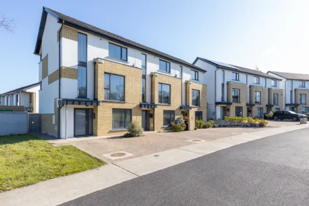 Photo of 9 The Crescent, Green Hill, Clonhaston, Enniscorthy, Co. Wexford, Y21 W8C7