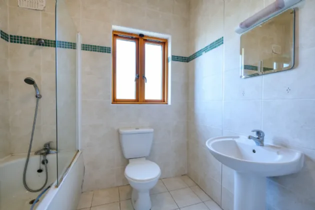 Photo of 17 Harbour View, Tarmon Harbour, Termonbarry, Co. Roscommon, N39 TF88