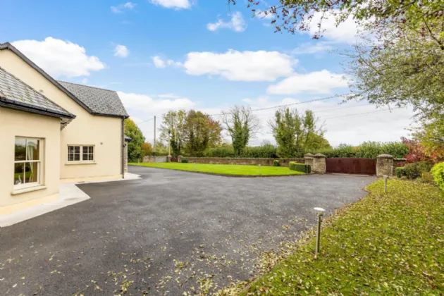 Photo of Ellickstown Cottage, Rooske Road, Dunboyne, Co. Meath, A86 WK28