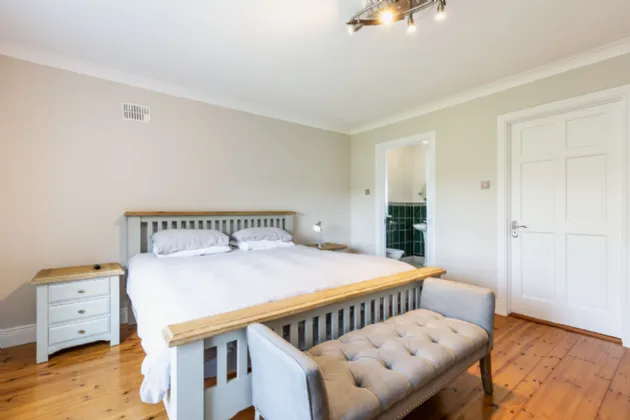 Photo of Hillside, Tinnacarrick, Newbawn, Co. Wexford, Y35P894