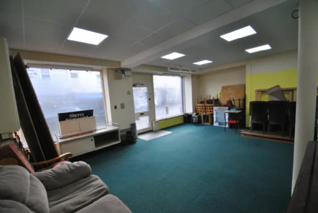 Photo of Main Street, Roscrea, Co. Tipperary, E53 VP76