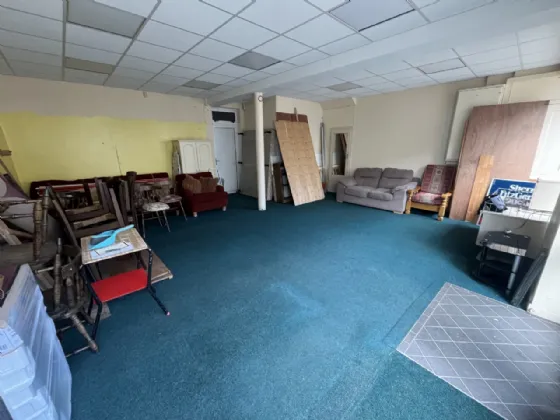 Photo of Main Street, Roscrea, Co. Tipperary, E53 VP76