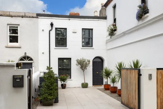 Photo of 2 Windsor Terrace, Portobello, Dublin 8, D08 E9T8