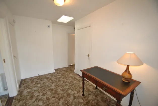 Photo of New Road, Roscrea, Co. Tipperary, E53 NX27