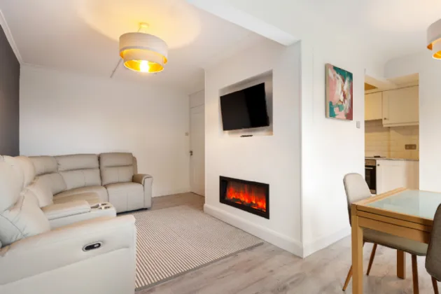 Photo of 16 Eglinton Court, Donnybrook, Dublin 4, D04 HD66