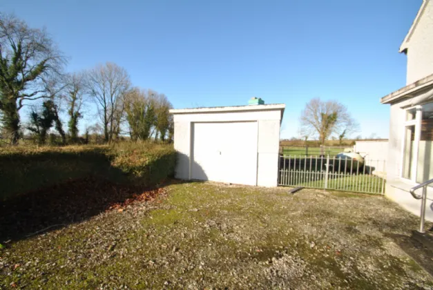 Photo of Former Rathcabbin Health Centre, Derry, Rathcabbin, Co. Tipperary, R42 FH22