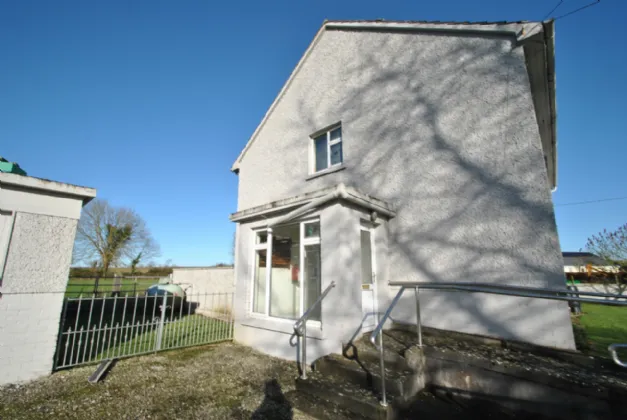Photo of Former Rathcabbin Health Centre, Derry, Rathcabbin, Co. Tipperary, R42 FH22