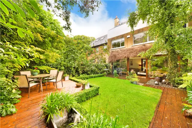 Photo of 6 Raglan Lane, Ballsbridge, Dublin 4, D04 V9F4