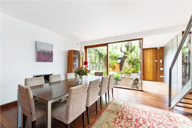 Photo of 6 Raglan Lane, Ballsbridge, Dublin 4, D04 V9F4