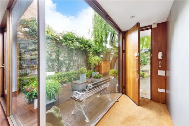 Photo of 6 Raglan Lane, Ballsbridge, Dublin 4, D04 V9F4