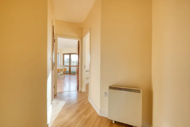 Photo of 27 Weavers Hall, Market Square, Longford, N39 V584