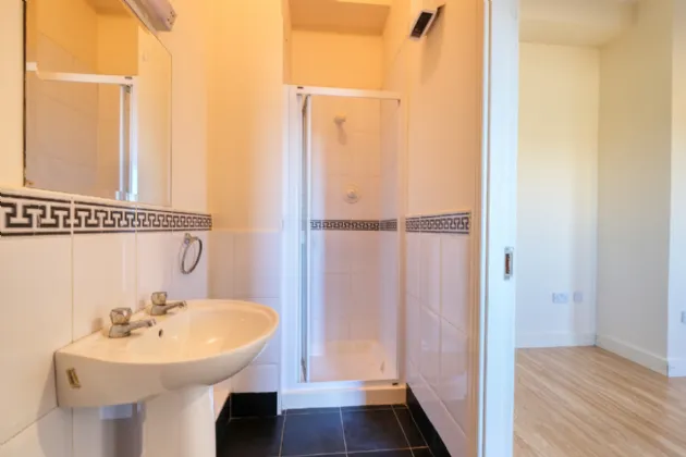 Photo of 27 Weavers Hall, Market Square, Longford, N39 V584