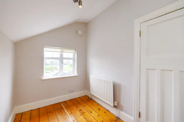 Photo of 24 Seafield Avenue, Clontarf, Dublin 3, D03 YC66