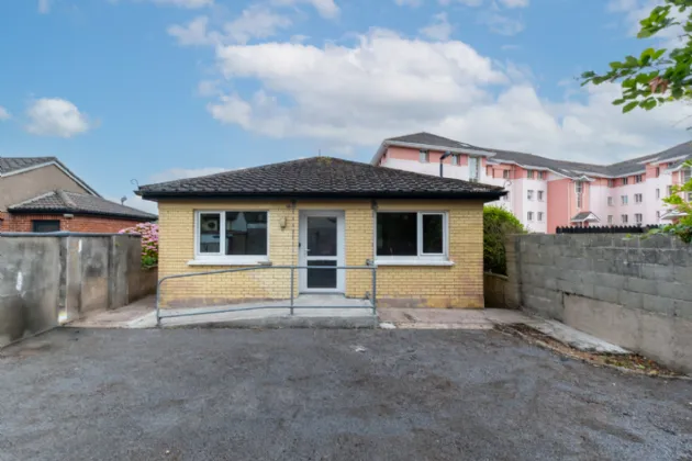 Photo of Coastguard Station, O'Briens Place, Youghal, Co Cork, P36HN20