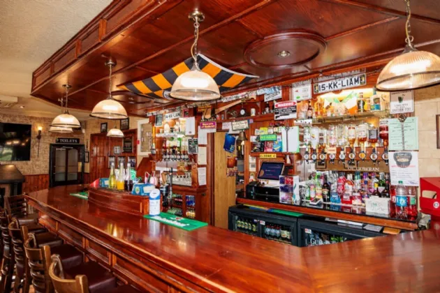 Photo of Cleeres Licensed Premises, The Square, Gowran, Co. Kilkenny, R95 R761