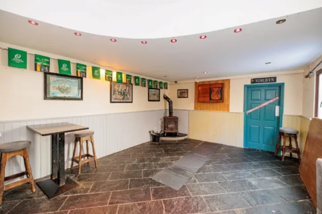 Photo of Cleeres Licensed Premises, The Square, Gowran, Co. Kilkenny, R95 R761