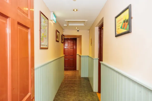 Photo of Cleeres Licensed Premises, The Square, Gowran, Co. Kilkenny, R95 R761