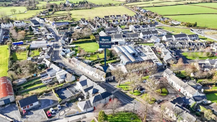 Photo of Cleeres Licensed Premises, The Square, Gowran, Co. Kilkenny, R95 R761