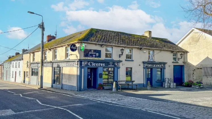 Photo of Cleeres Licensed Premises, The Square, Gowran, Co. Kilkenny, R95 R761