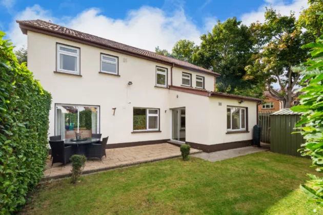 Photo of 38 Marlfield, Cabinteely, Dublin 18, D18K7W2