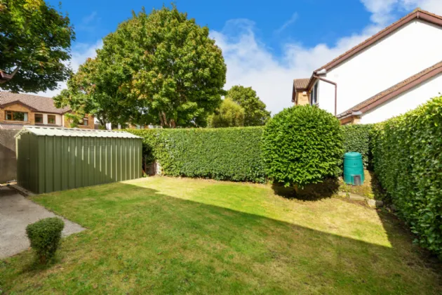 Photo of 38 Marlfield, Cabinteely, Dublin 18, D18K7W2