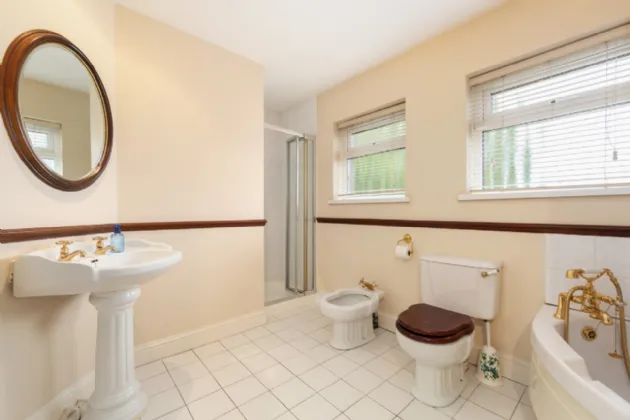 Photo of 38 Marlfield, Cabinteely, Dublin 18, D18K7W2