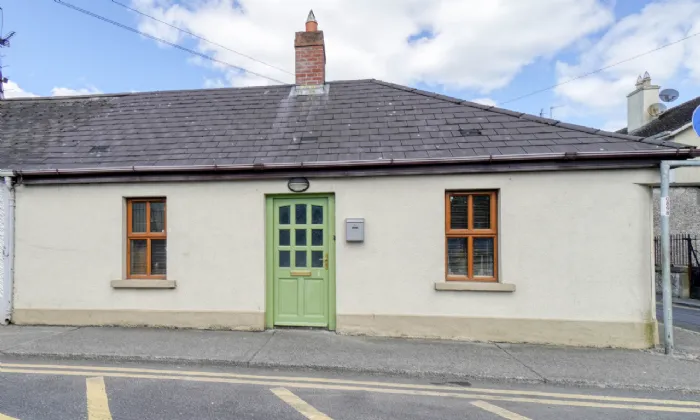 Photo of 1 Pearse Street, Mountmellick, Co. Laois, R32 YW21