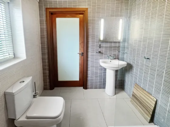 Photo of Mill Road, Newtown, Nenagh, Co. Tipperary, E45 VY40