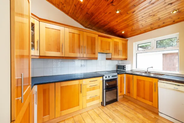 Photo of 102 Saint David's, Artane, Dublin 5, D05 N2N2