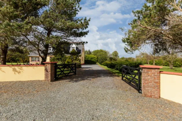 Photo of Tiraru, Ballynellard, Blackwater, Co Wexford, Y21WP99