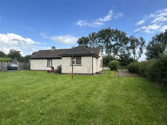 Photo of 5 Synone,, Boherlahan,, Cashel,, Co. Tipperary, E25 KV63