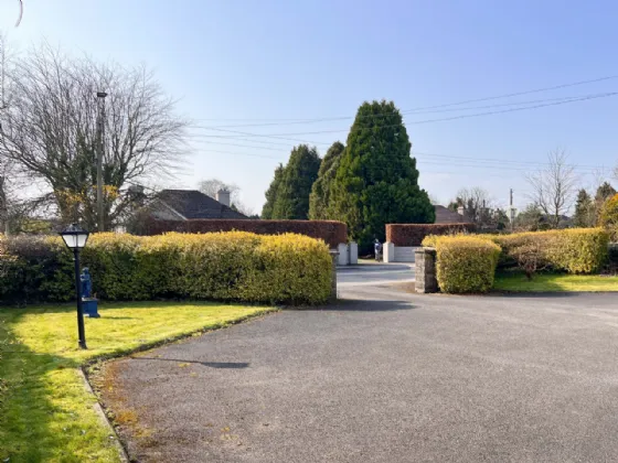 Photo of Sliabh Arda, Slievenamon Road, Thurles, Co. Tipperary, E41 P8C9