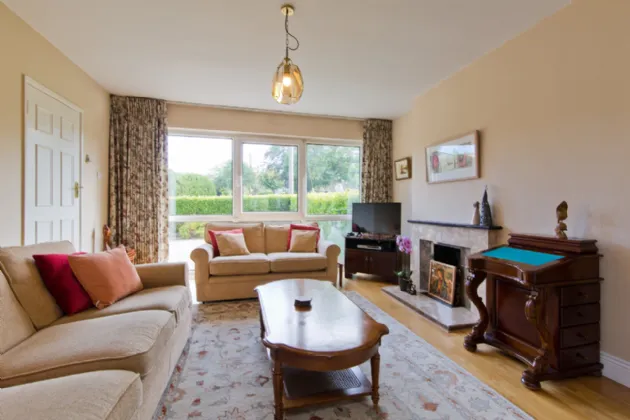 Photo of 7 Sweetmount Park, Dundrum, Dublin 14, D14 X379