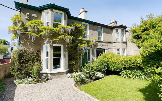 Photo of 2 Glenherbert, Lower Dargle Road, Bray, Co. Wicklow, A98 HW62