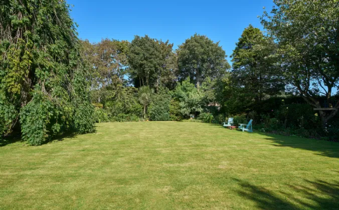 Photo of Bedford Lodge, Mount Prospect Avenue, Clontarf, Dublin 3, D03 P6P6