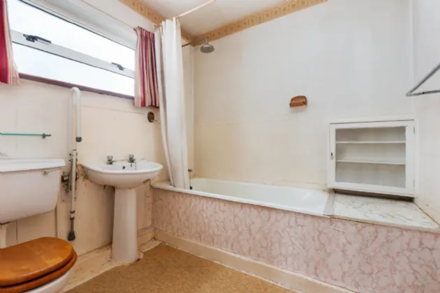 Photo of 14 Broadford Close, Ballinteer, Dublin 16, D16 X859