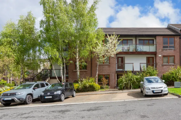 Photo of 13 Hunters Green, Hunters Wood, Ballycullen, Dublin 24, D24 DX64