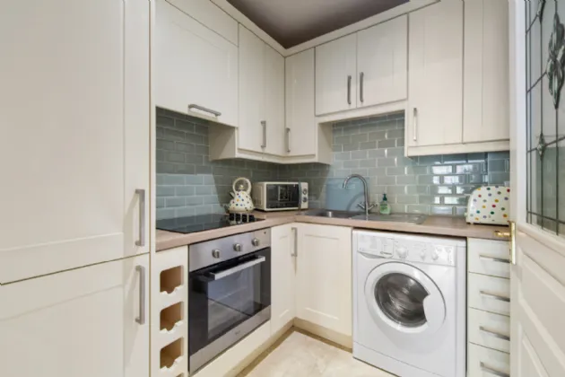 Photo of 72 The Eglinton, Donnybrook Castle, Donnybrook, Dublin 4, D04 EK63