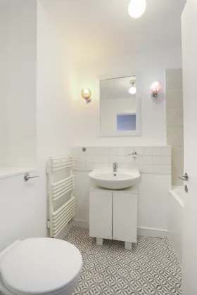 Photo of 11 Scarlet Row, Essex Street West, Temple Bar, Dublin 8, D08 Y2E1